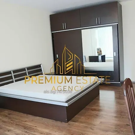Luxury Apartments With Sea View ***** Апартаменты Бургас